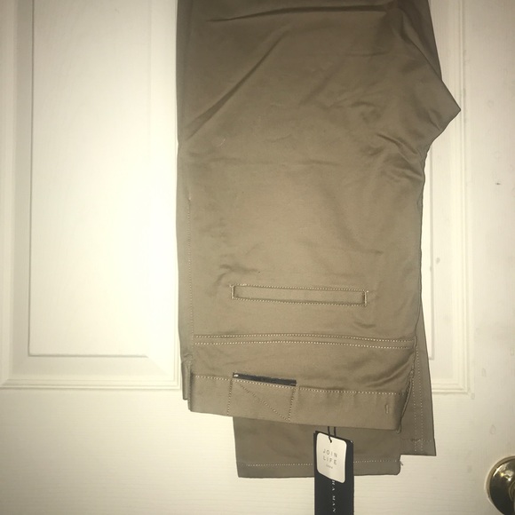 Zara Slim Fit Khakis/Chino pants (Brand New) - Picture 2 of 3